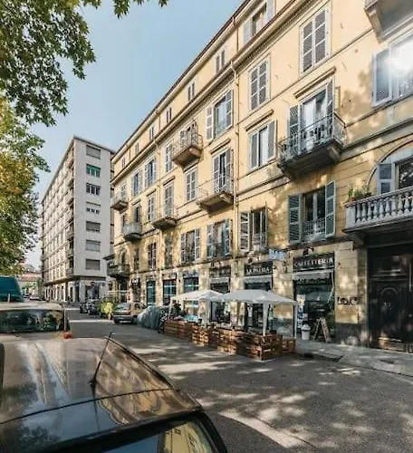 Vintage Rondo Quadrilatero Lägenhet