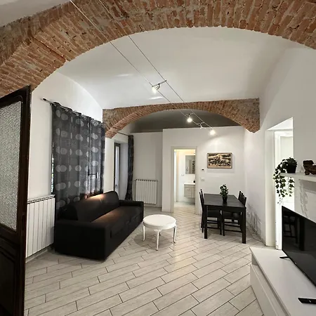 Vintage Rondo Quadrilatero Apartmán